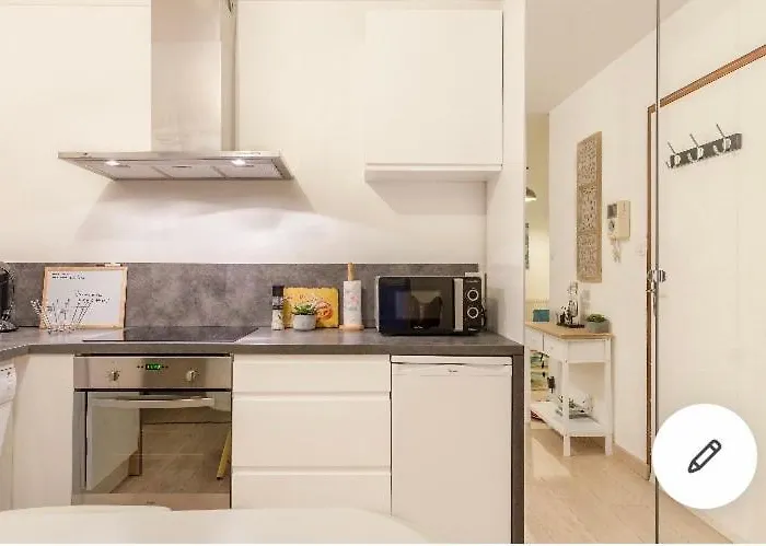 Centre Historique Avec Garage 公寓 *